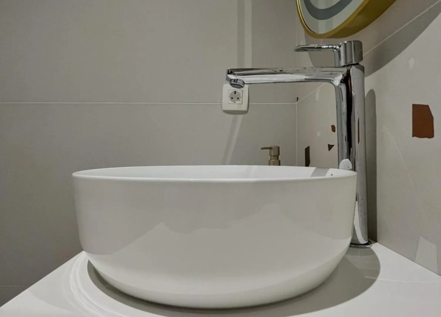 Premium Suite Anemar زادار 0*,
